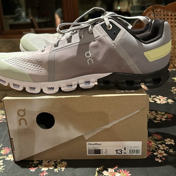 Cloud Flow mens running shoes - Picture 2 of 5